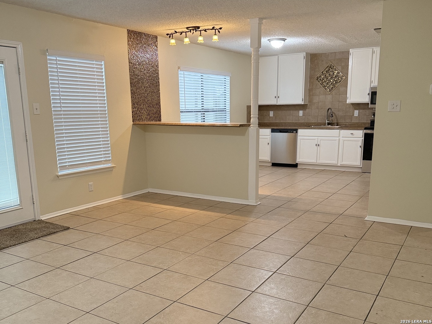 8351 Longhorn Ridge Drive Converse, TX 78109 - Photo 5 of 13