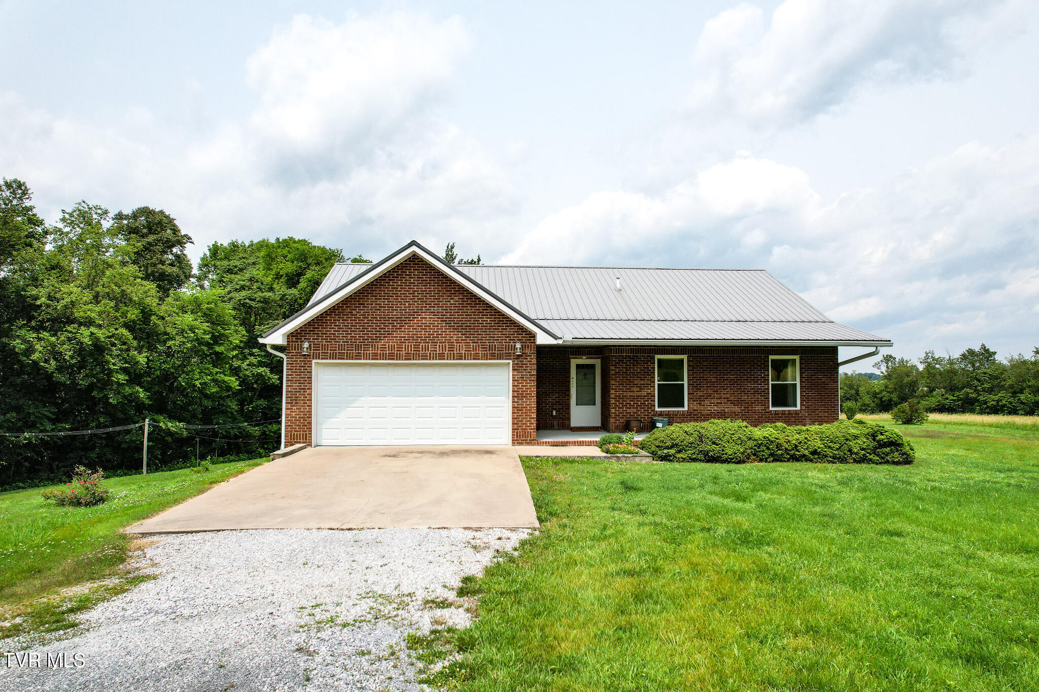872 Doyle Davis Road Greeneville, TN 37743 - Photo 3 of 34 DJI_0027