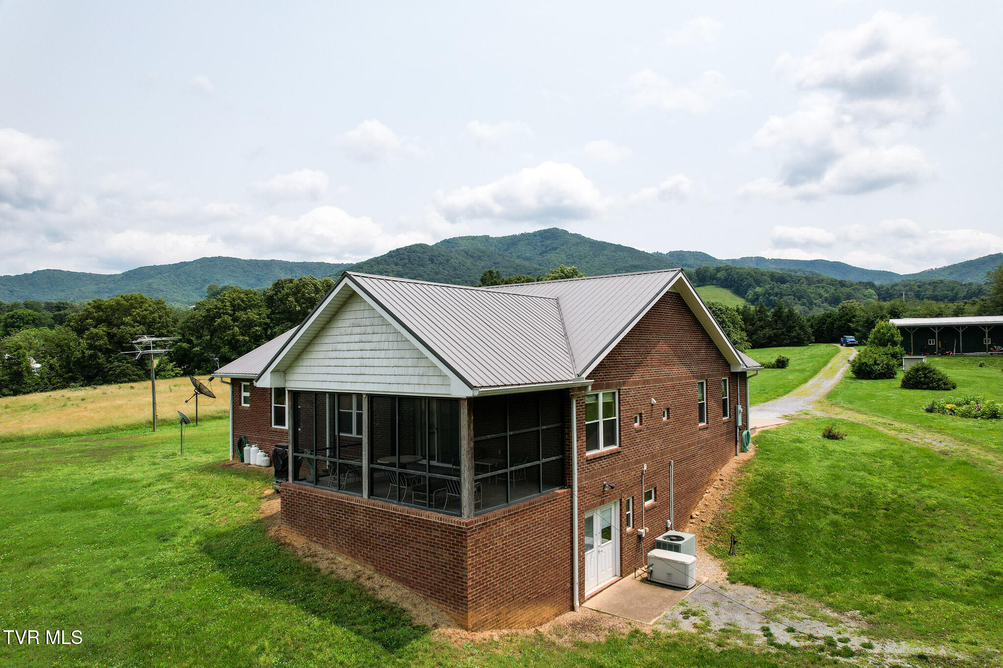 872 Doyle Davis Road Greeneville, TN 37743 - Photo 5 of 34 DJI_0035
