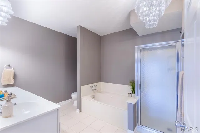 $299,900 | 13101 Mill Crossing Court, Unit 302, St. Louis, MO 63141