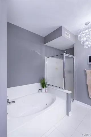 $299,900 | 13101 Mill Crossing Court, Unit 302, St. Louis, MO 63141