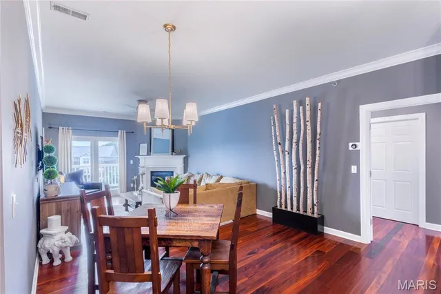 $299,900 | 13101 Mill Crossing Court, Unit 302, St. Louis, MO 63141
