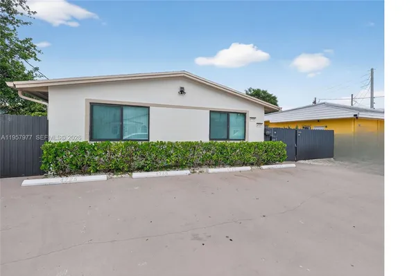 $3,490 | 4727 Northwest 4th Street, Unit 4727, Miami, FL 33126
