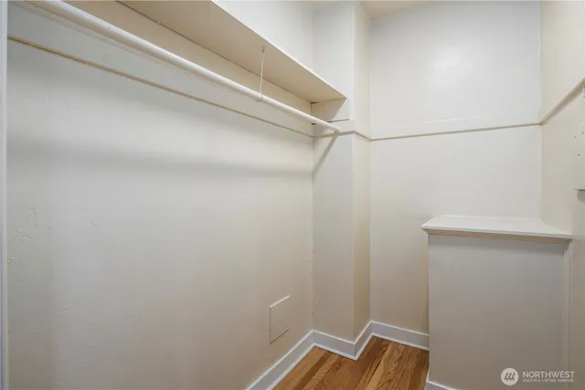 a view of walk in closet