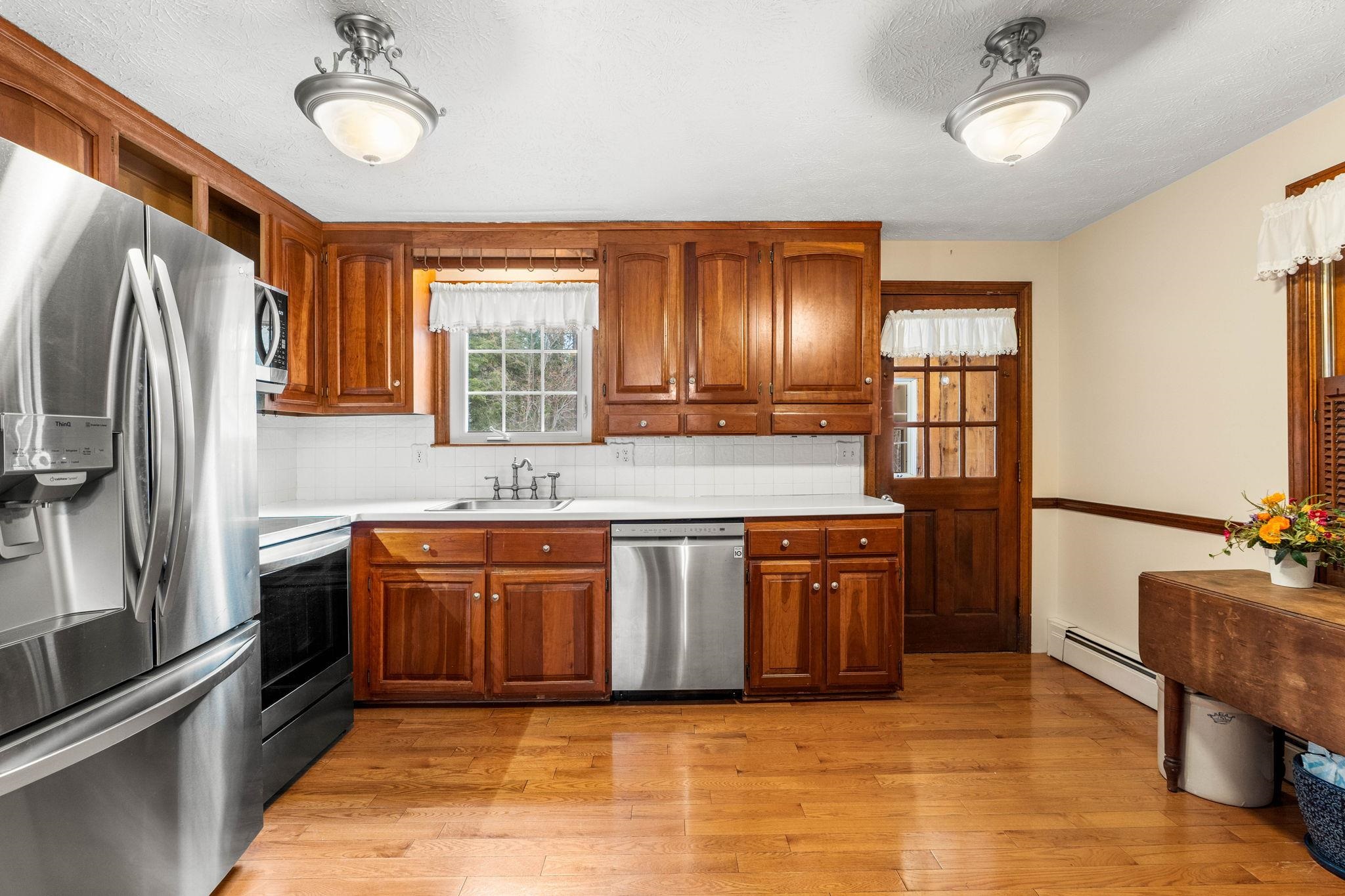 6 Sirod Road Windham, NH 03087 - Photo 21 of 47