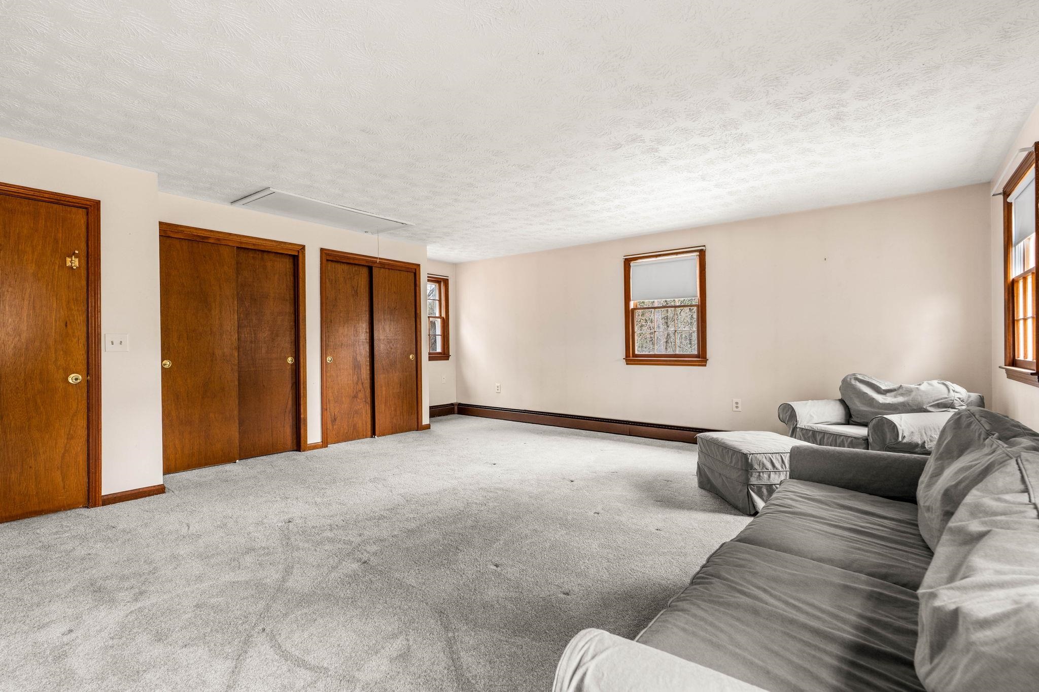 6 Sirod Road Windham, NH 03087 - Photo 38 of 47