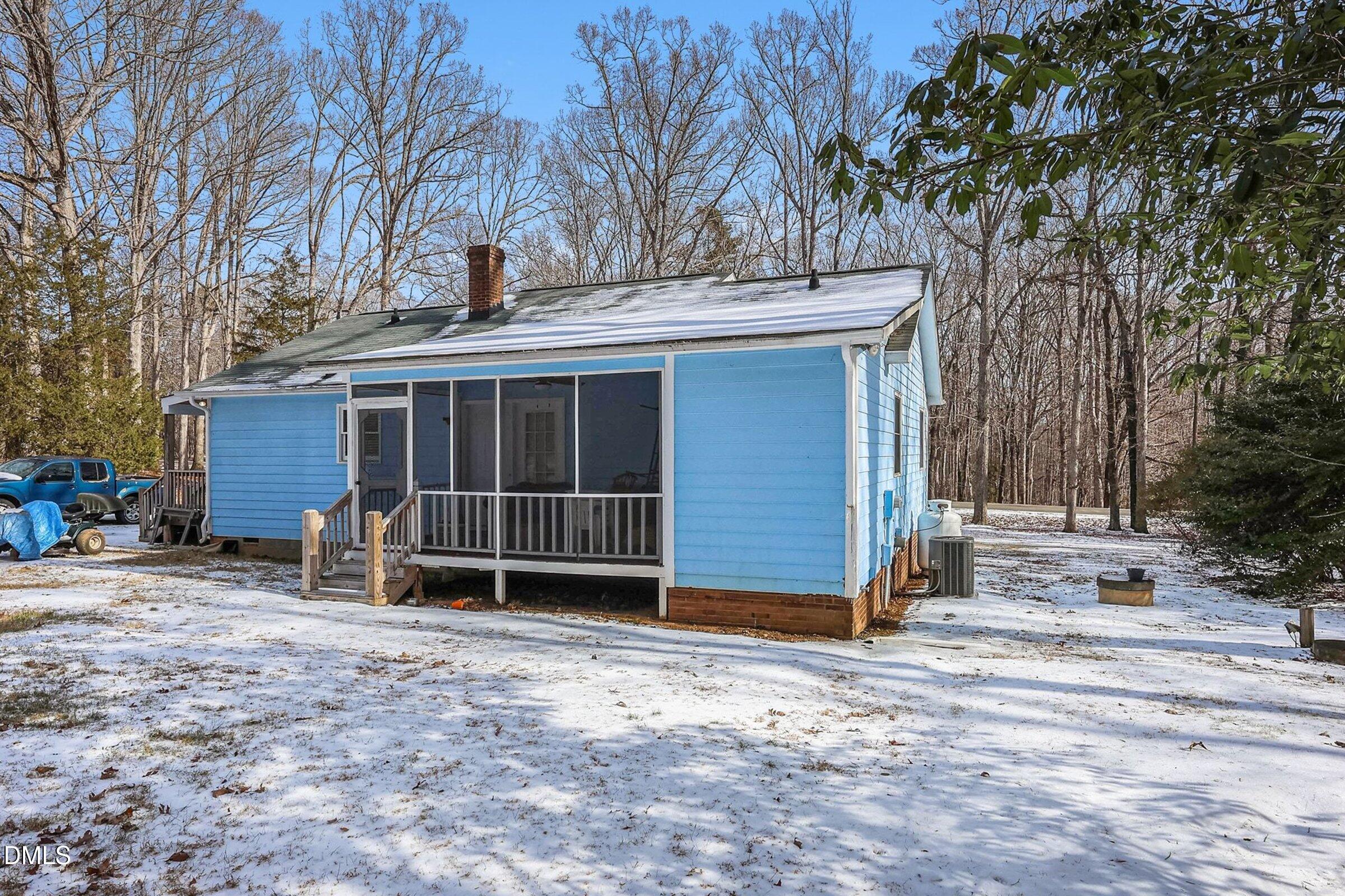 3717 Walker Road Hillsborough, NC 27278 - Photo 5 of 8 005_file_1475