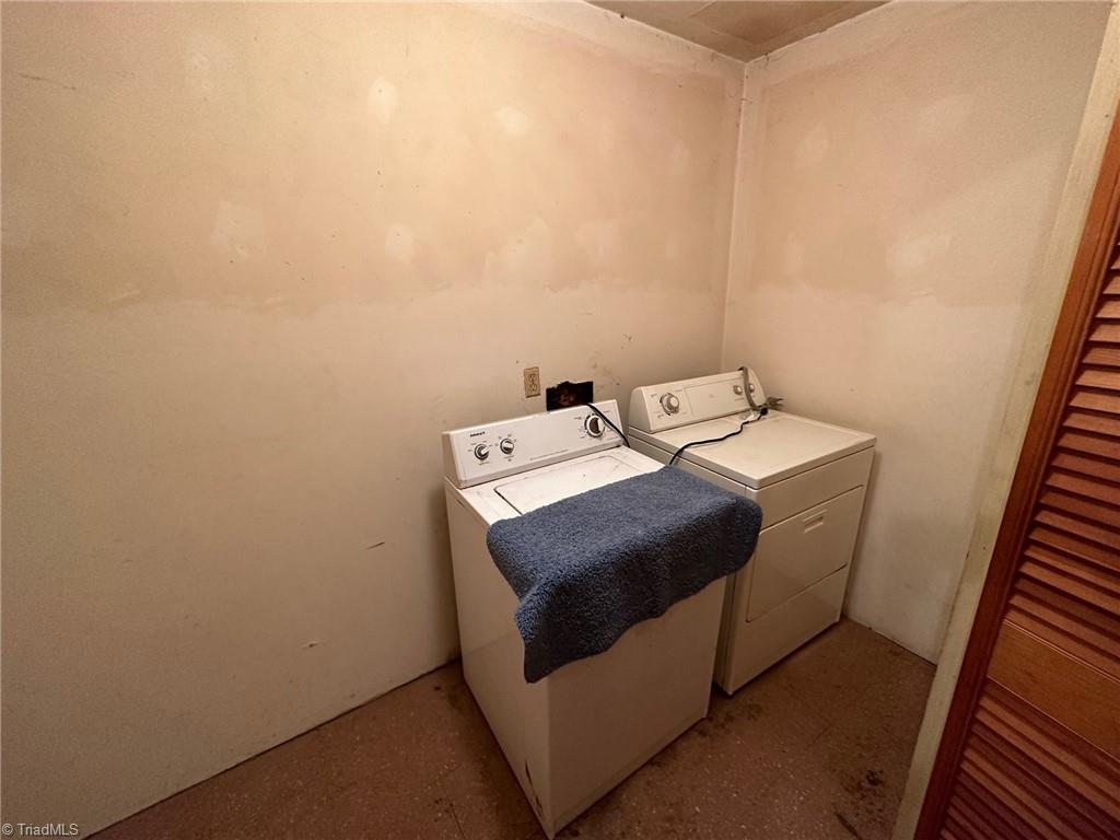1502 Trosper Road Greensboro, NC 27455 - Photo 13 of 32 Gallery Image 13
