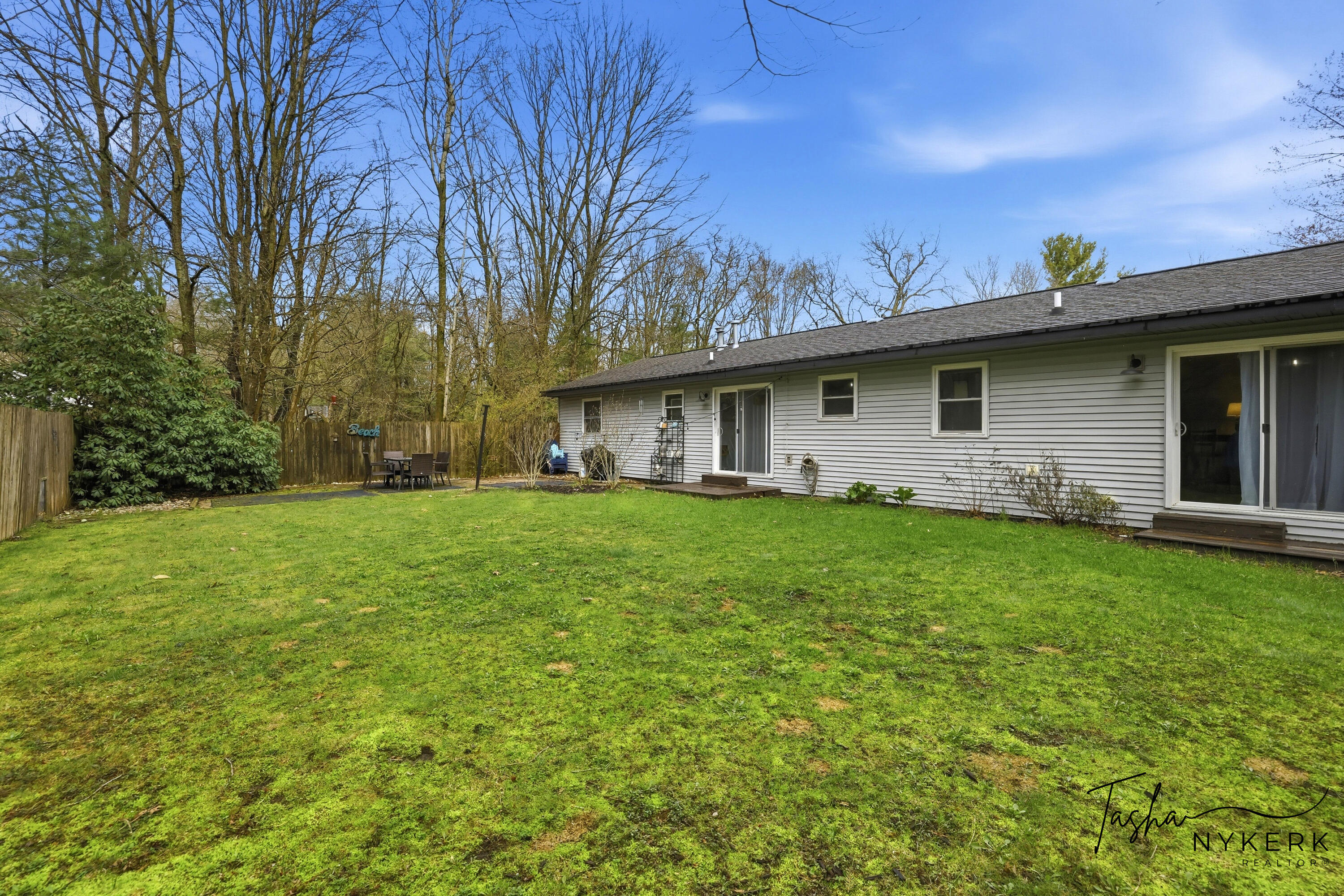 2467 fenner rd-038