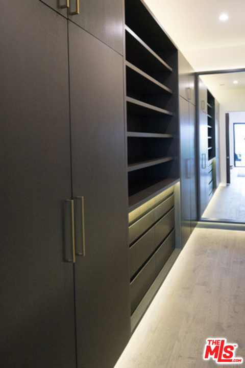 2300 Mt Olympus Drive Los Angeles, CA 90046 - Photo 11 of 26