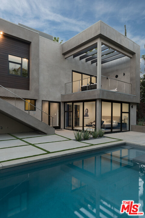 2300 Mt Olympus Drive Los Angeles, CA 90046 - Photo 25 of 26