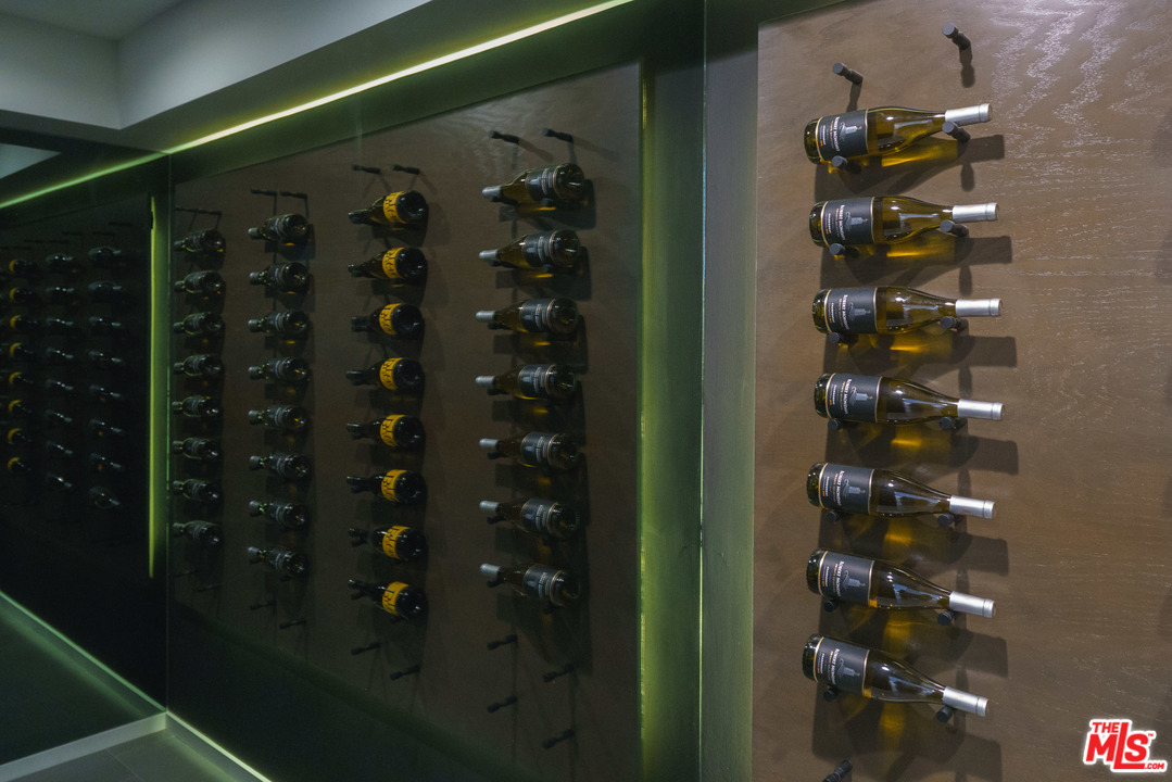 2300 Mt Olympus Drive Los Angeles, CA 90046 - Photo 26 of 26