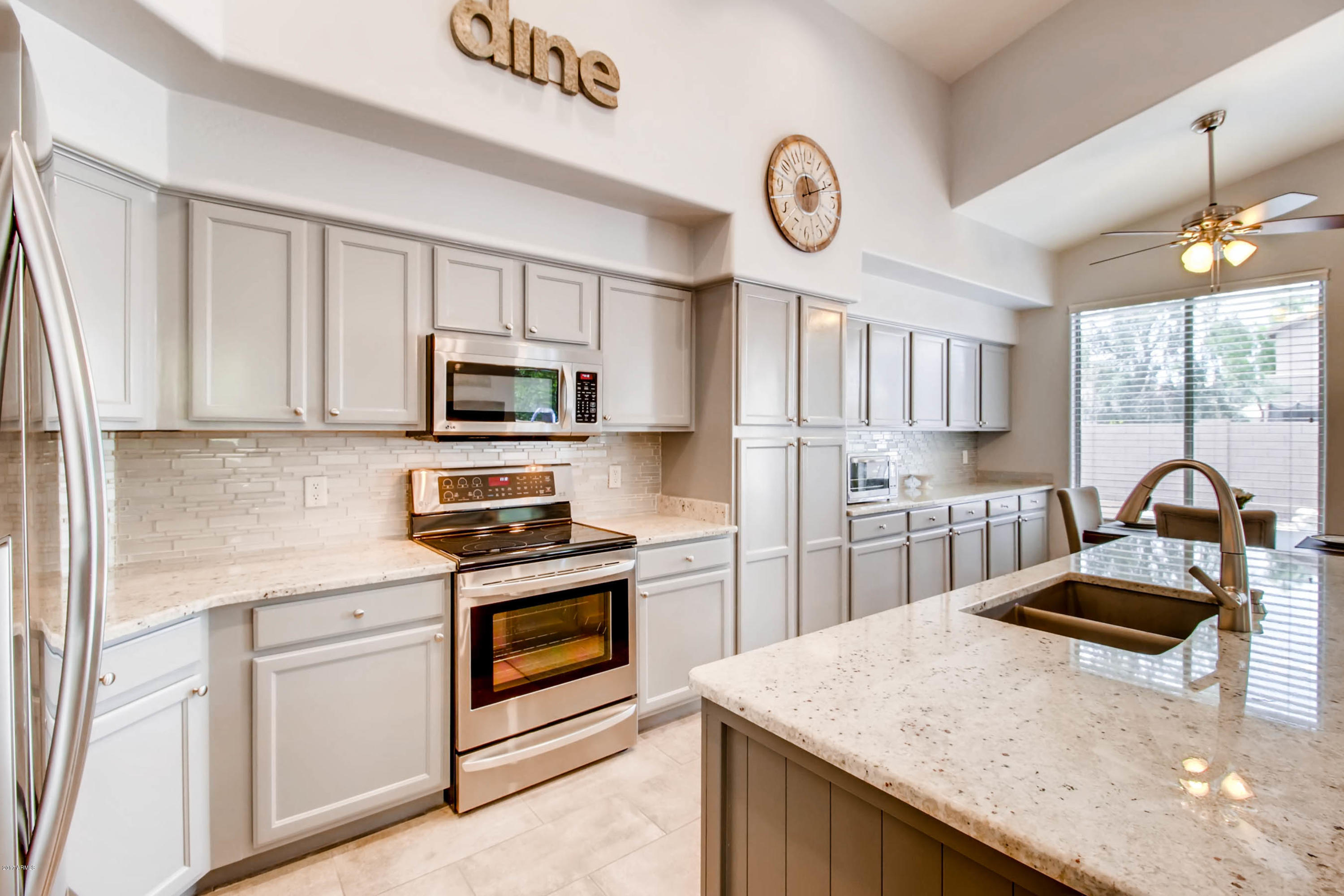 6605 West Rowel Road Phoenix, AZ 85083 - Photo 10 of 38