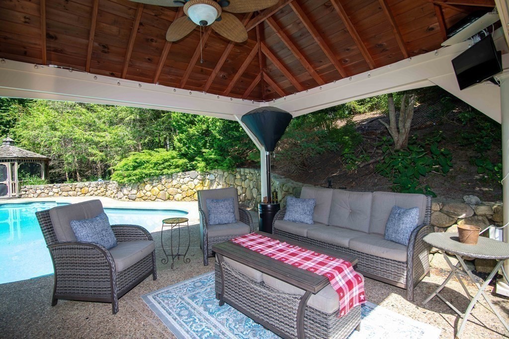 10 Windsor Lane Marshfield, MA 02050 - Photo 26 of 31 a outdoor living space with furniture and garden view