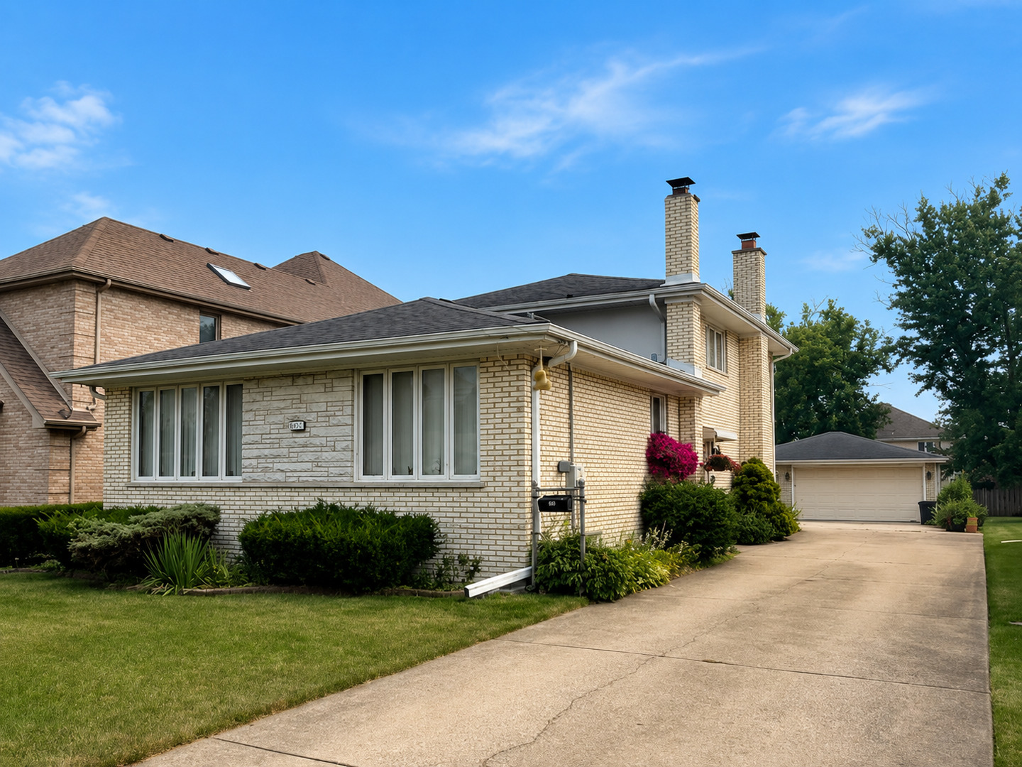 8631 West Stolting Road Niles, IL 60714 - Photo 1 of 26