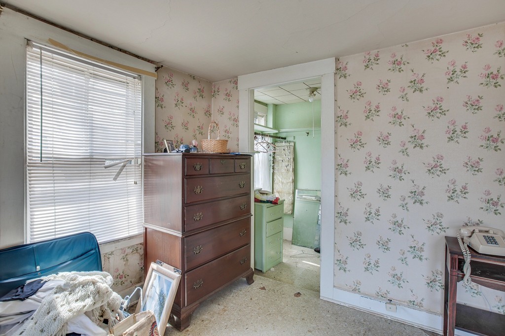 218 West Street Reading, MA 01867 - Photo 18 of 22 a room with a door