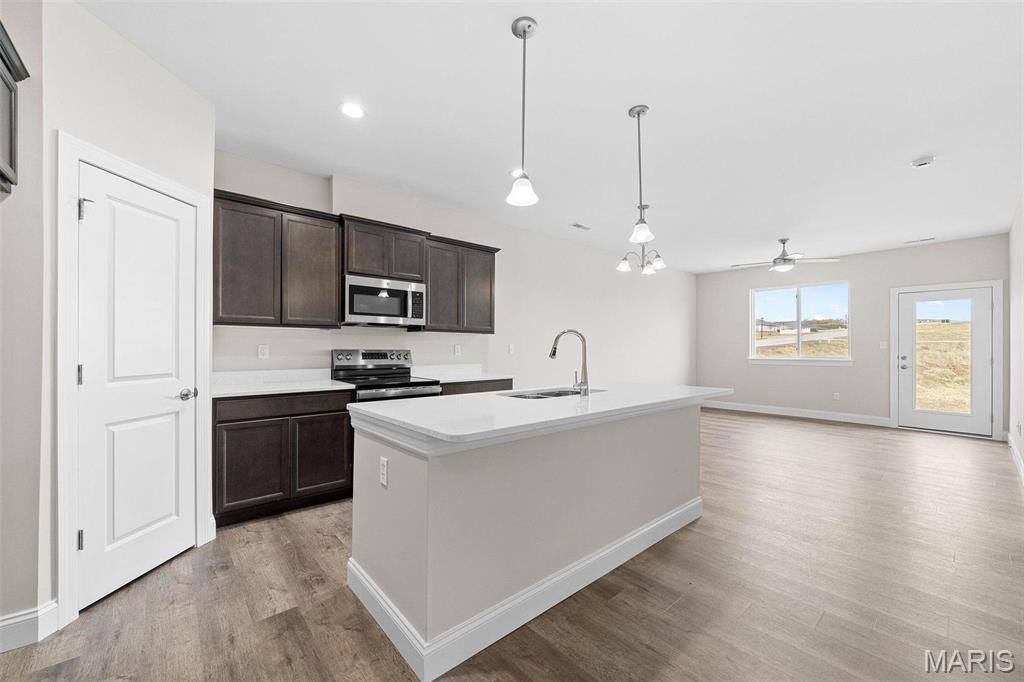 887 Walter Way Washington, MO 63090 - Photo 8 of 21