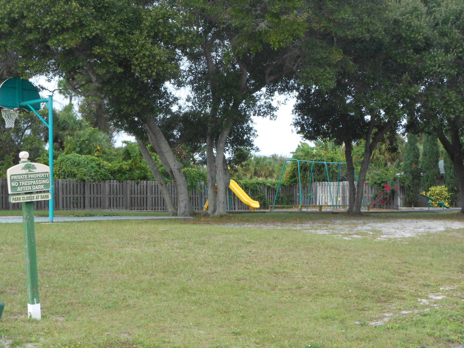 4915 Riverside Road Melbourne, FL 32935 - Photo 6 of 8 DSCN1628