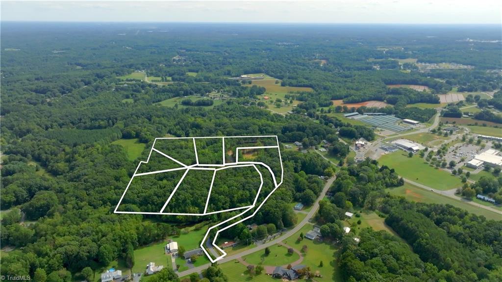732-4 Mountain View Road King, NC 27021 - Photo 6 of 28