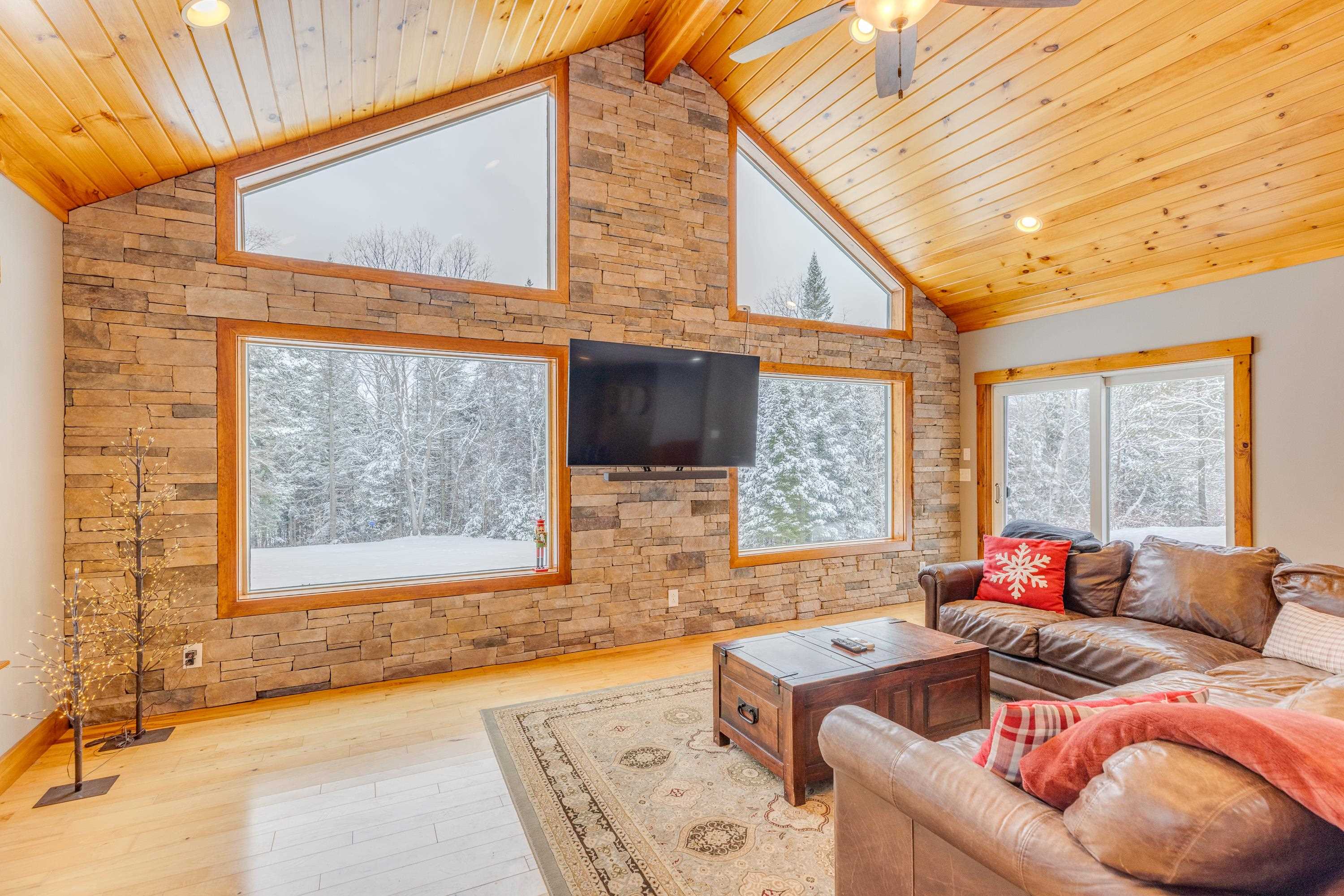 84 Ruth Road Carroll, NH 03595 - Photo 12 of 60