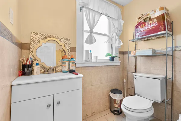 $825,000 | 1146-1148 Iranistan Avenue, Bridgeport, CT 06605