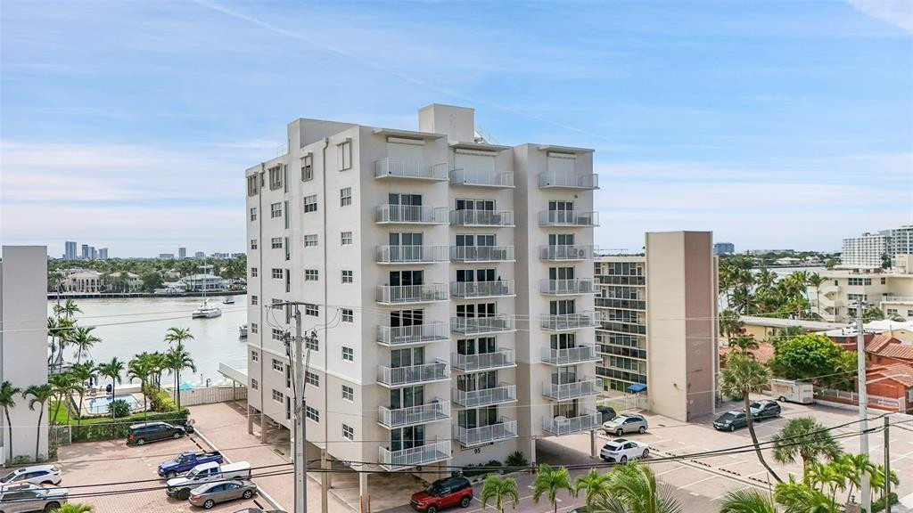 95 North Birch Road, Unit 301 Fort Lauderdale, FL 33304 - Photo 31 of 54 UP FRONT