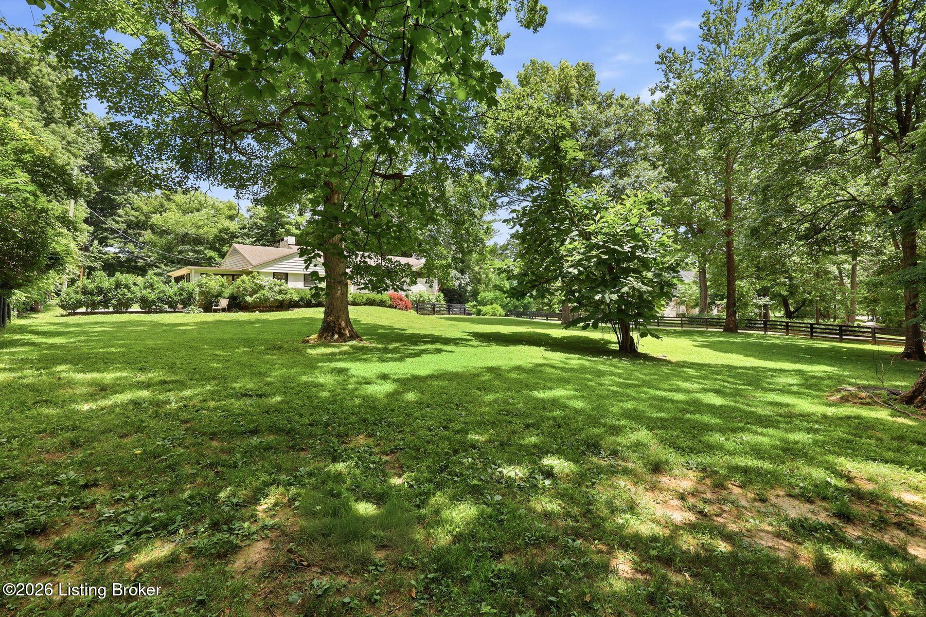 1007 Evergreen Road Anchorage, KY 40223 - Photo 53 of 58 photo_online_052