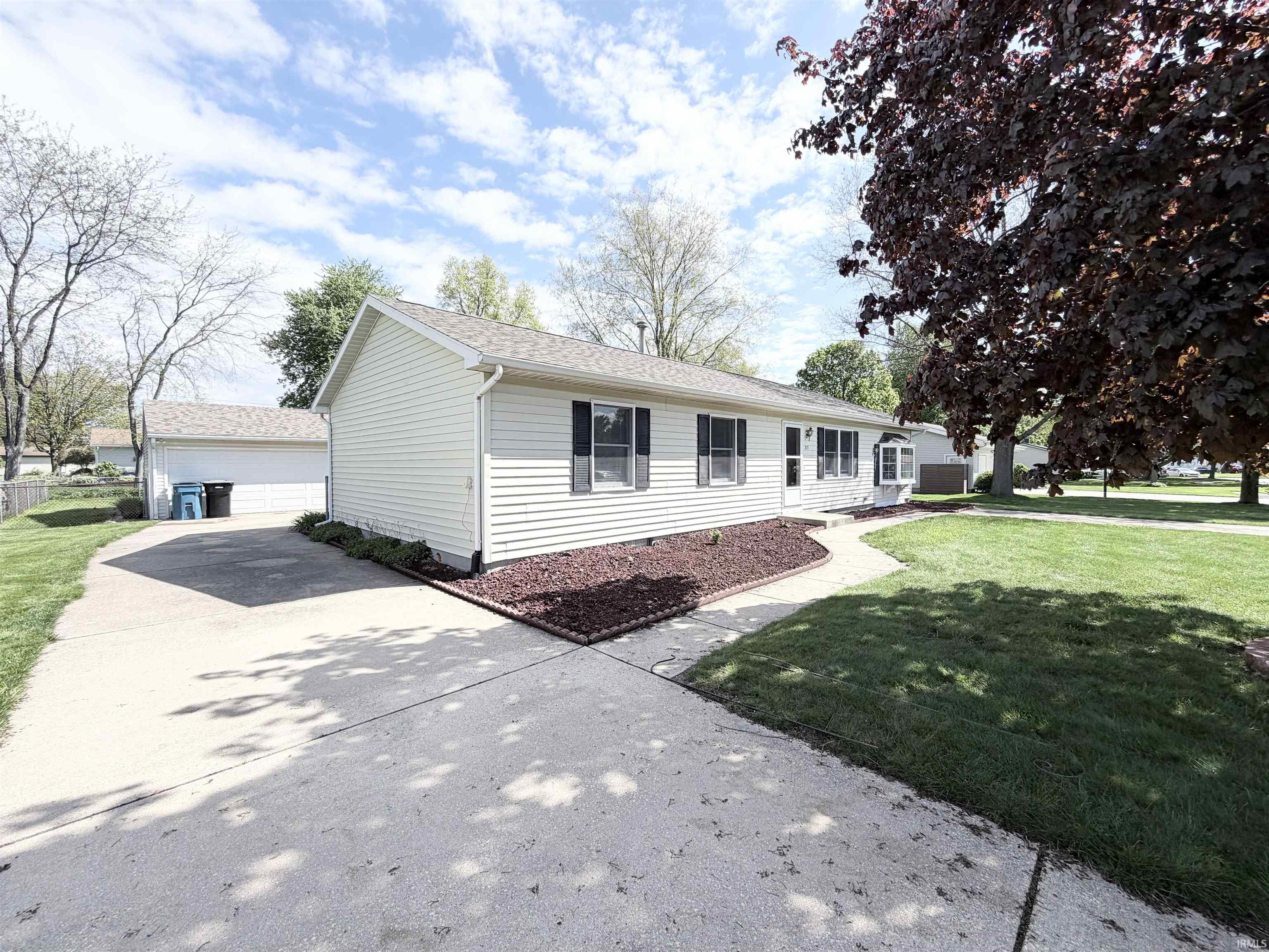 213 South William Street North Liberty, IN 46554 - Photo 3 of 32
