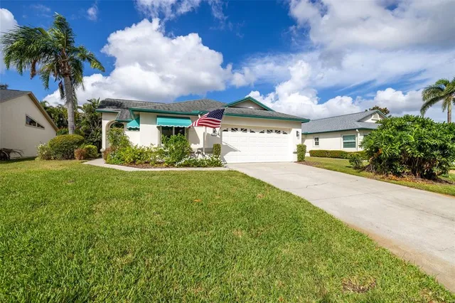 $385,000 | 4846 Raintree St Circle East, Bradenton, FL 34203