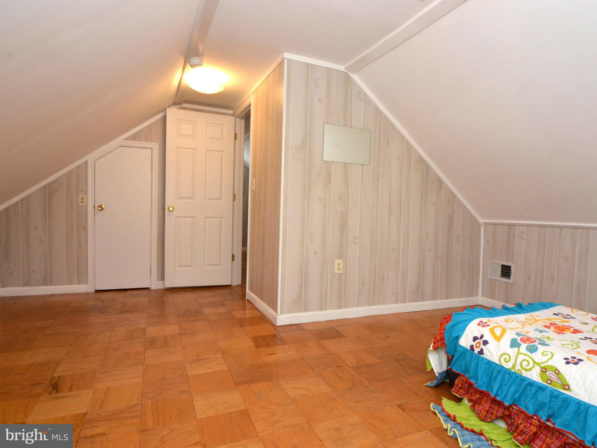 6720 Larkspur Road Morningside, MD 20746 - Photo 23 of 29 a very nice looking room with a bedroom