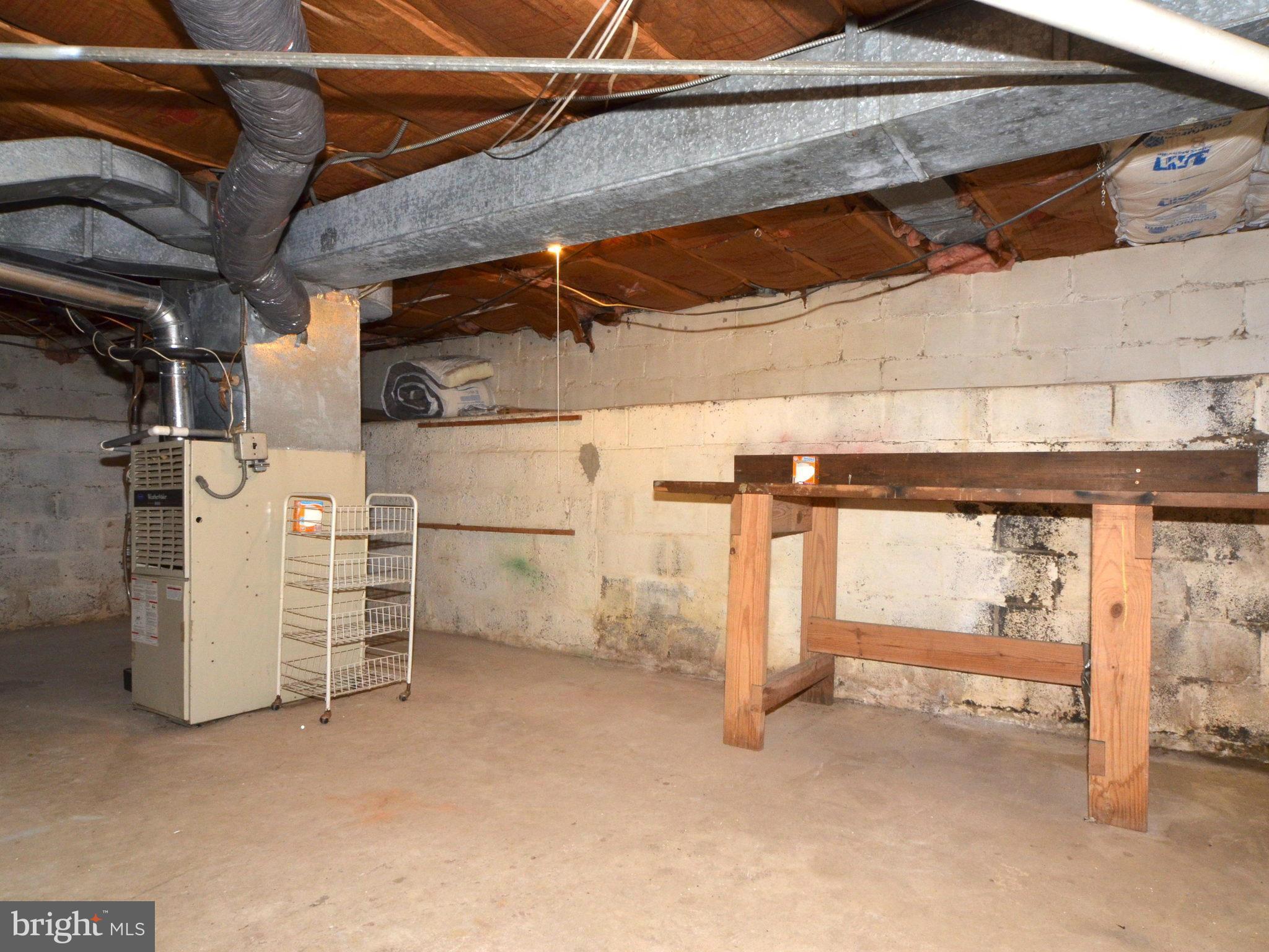 6720 Larkspur Road Morningside, MD 20746 - Photo 29 of 29 a view of a room with racks