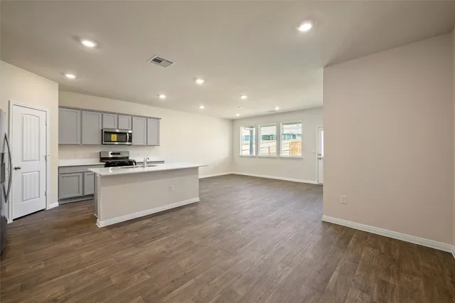 $1,950 | 224 Kickapoo Lane, Kyle, TX 78640