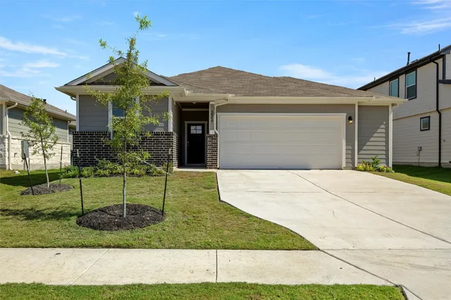 $1,950 | 224 Kickapoo Lane, Kyle, TX 78640