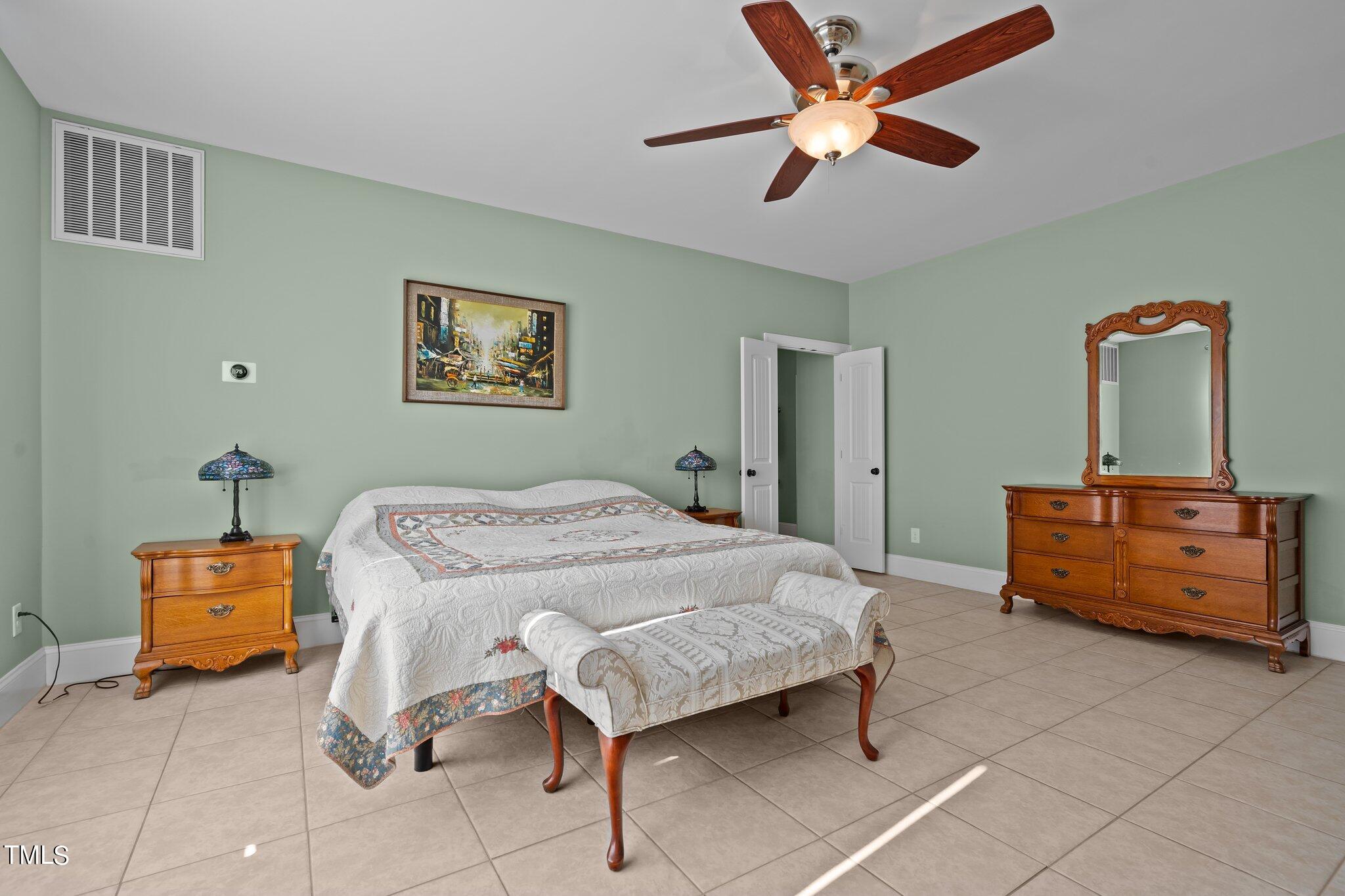 130 Britt Valley Road Raleigh, NC 27603 - Photo 34 of 57 33-web-or-mls-_NFP3887
