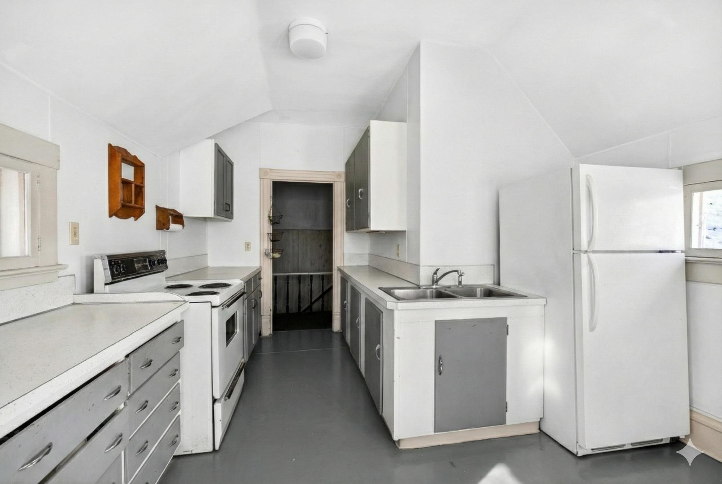 328 East Fond Du Lac Street Ripon, WI 54971 - Photo 12 of 20