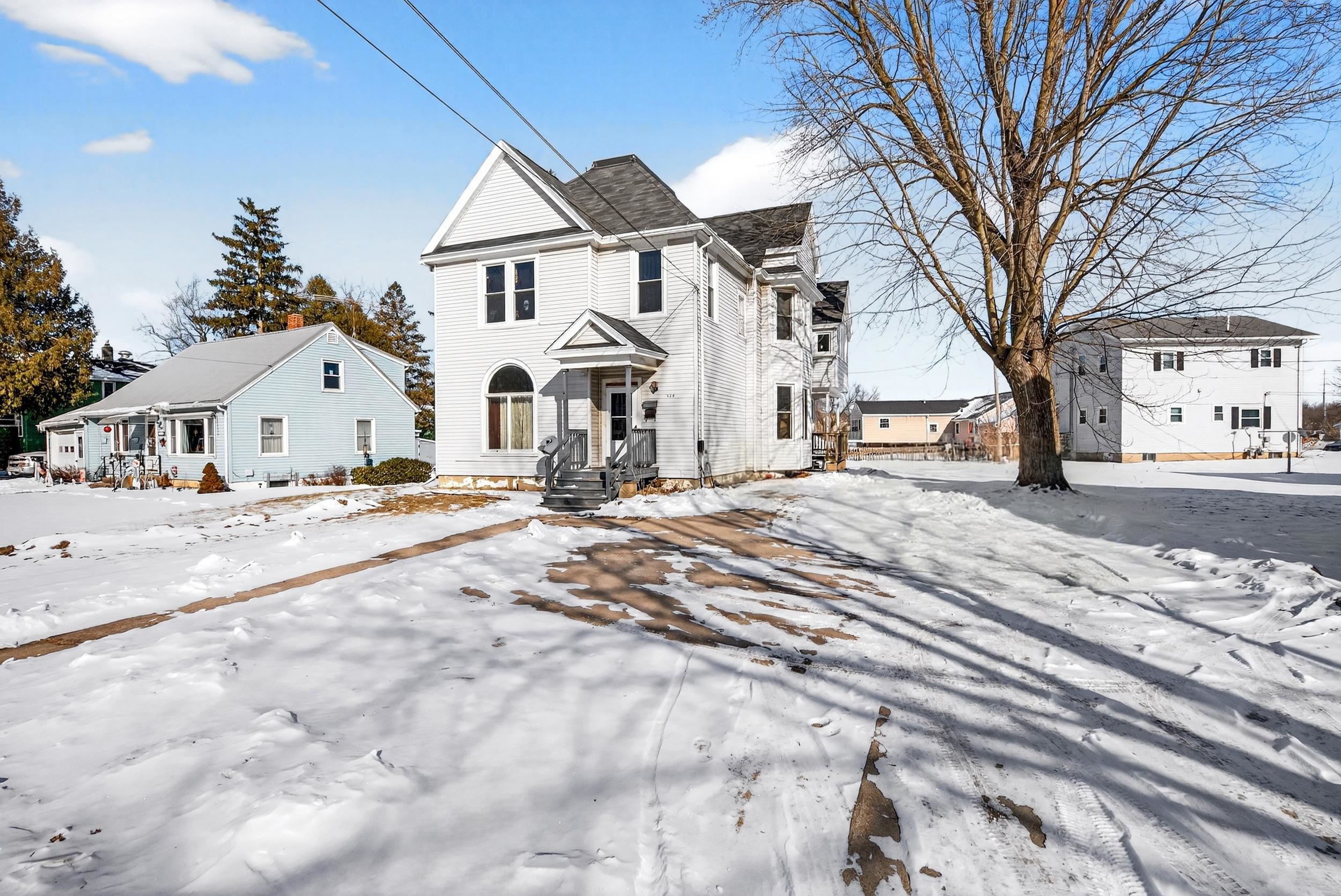 328 East Fond Du Lac Street Ripon, WI 54971 - Photo 14 of 20