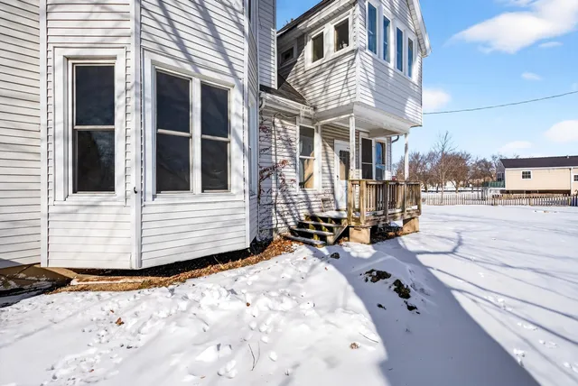 $220,000 | 328 East Fond Du Lac Street, Ripon, WI 54971