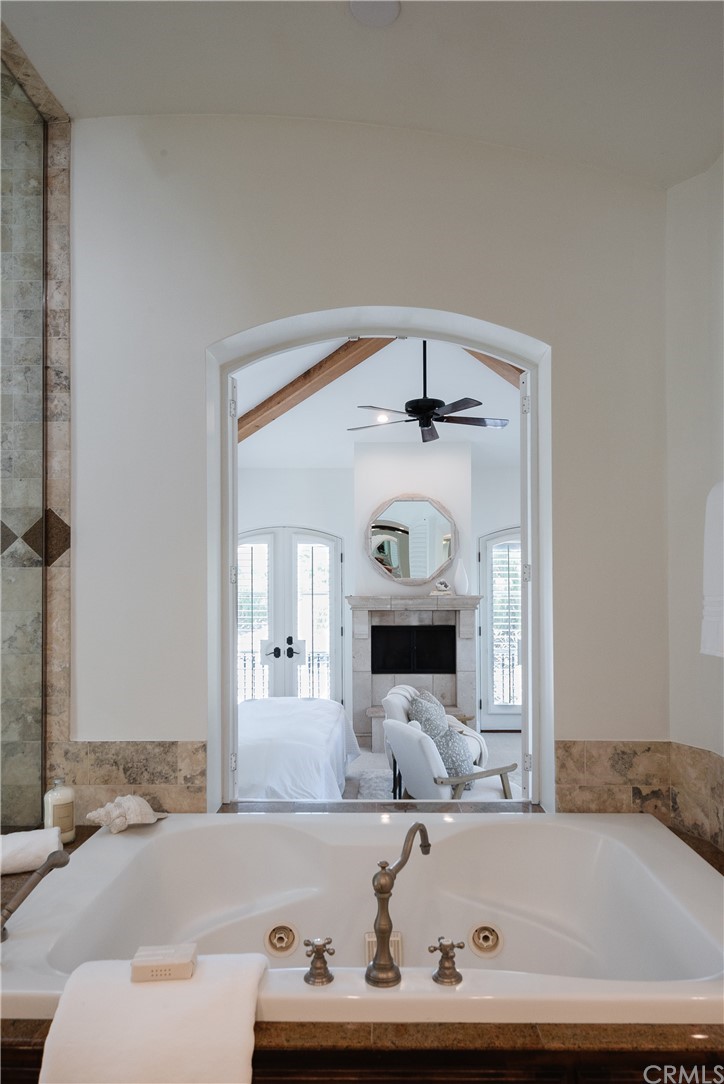 587 26th Street Manhattan Beach, CA 90266 - Photo 16 of 33