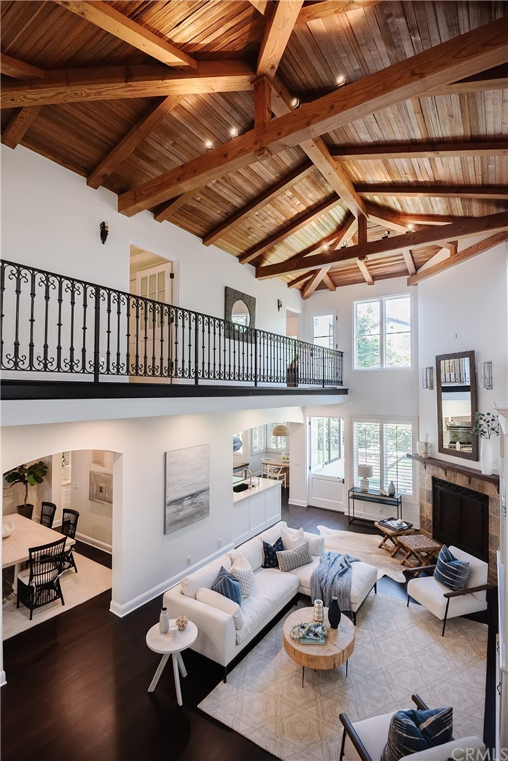 587 26th Street Manhattan Beach, CA 90266 - Photo 4 of 33