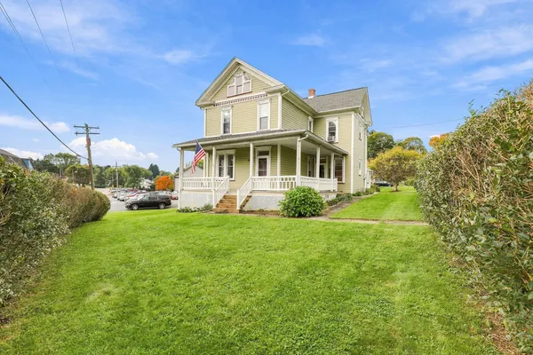 $160,000 | 300 South Main Street, Davidsville, PA 15928
