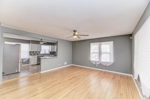 $205,000 | 353 West Hickory Street, Chicago Heights, IL 60411