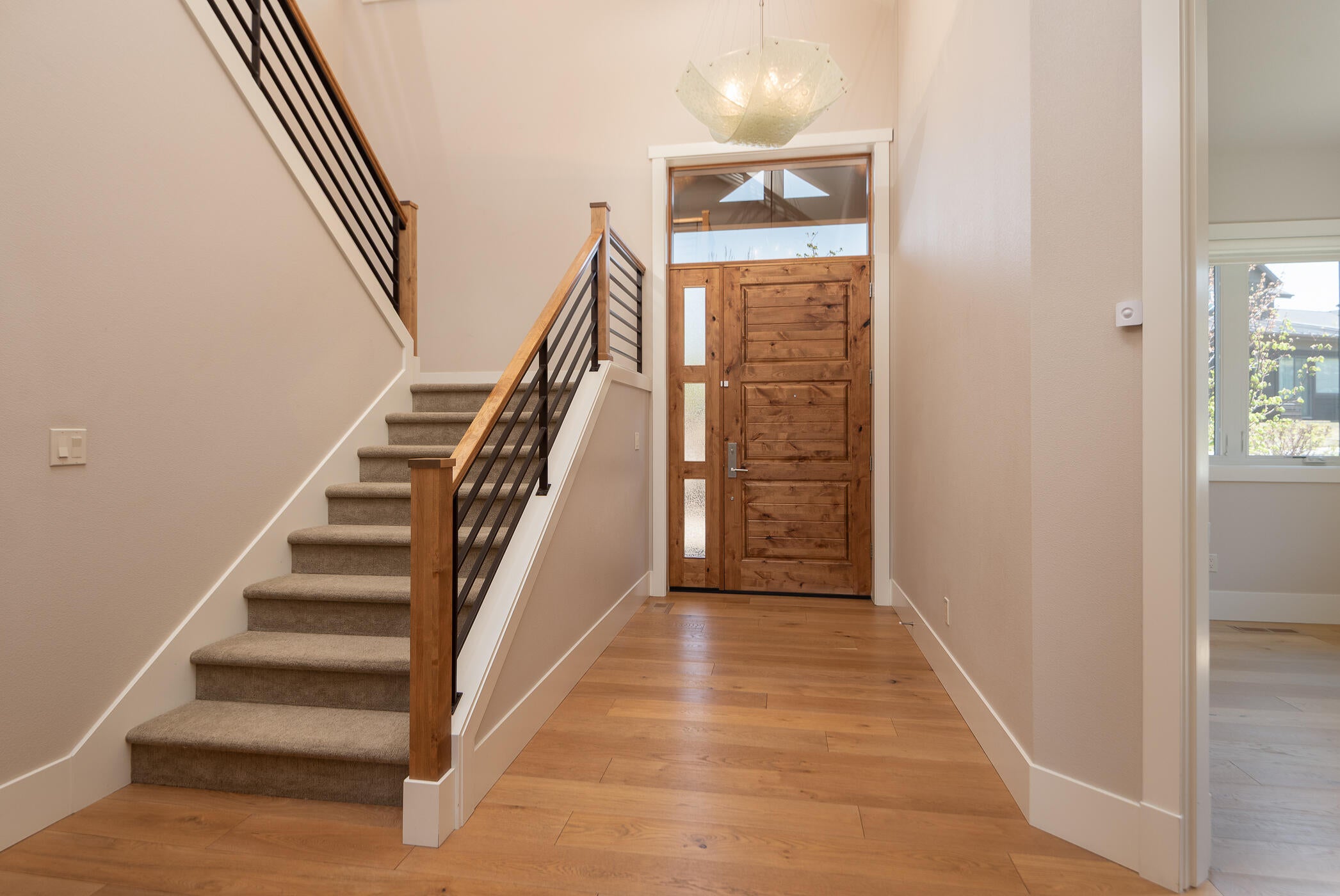 61337 Triple Knot Road Bend, OR 97702 - Photo 4 of 52 04