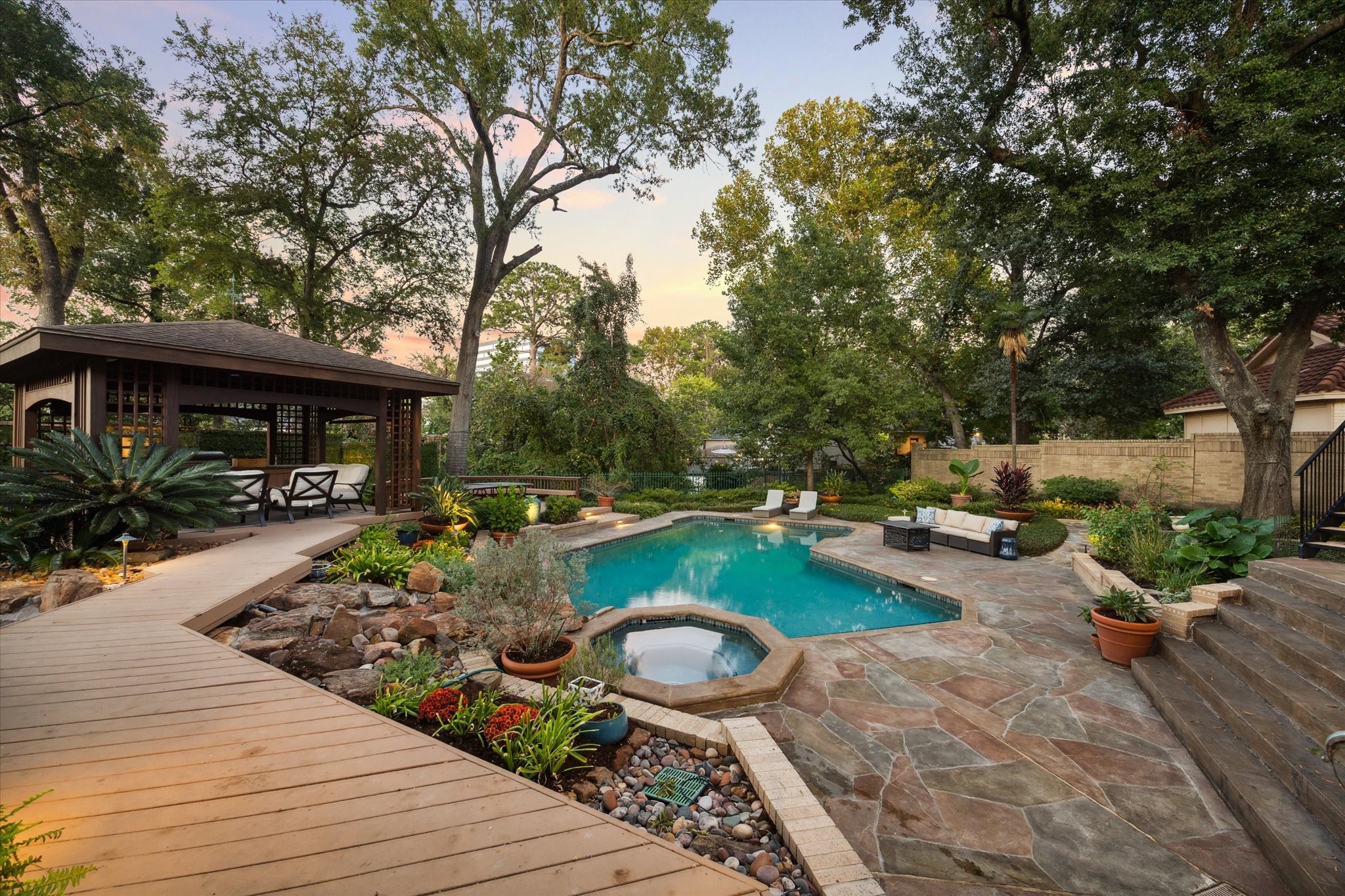 15406 Old Stone Trail Houston, TX 77079 - Photo 32 of 42