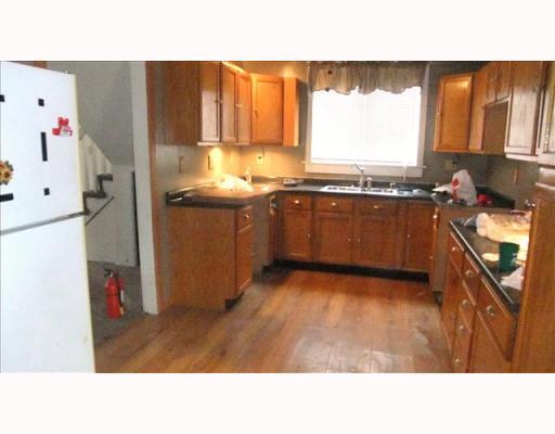 121 Caldwell Road Waynesburg, PA 15370 - Photo 5 of 5 Kitchen.