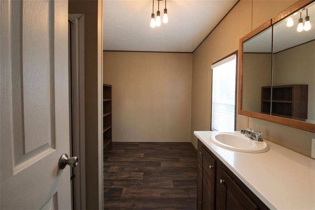 553 Northwest 7th Road Lamar, MO 64759 - Photo 16 of 42 Gallery Image 16