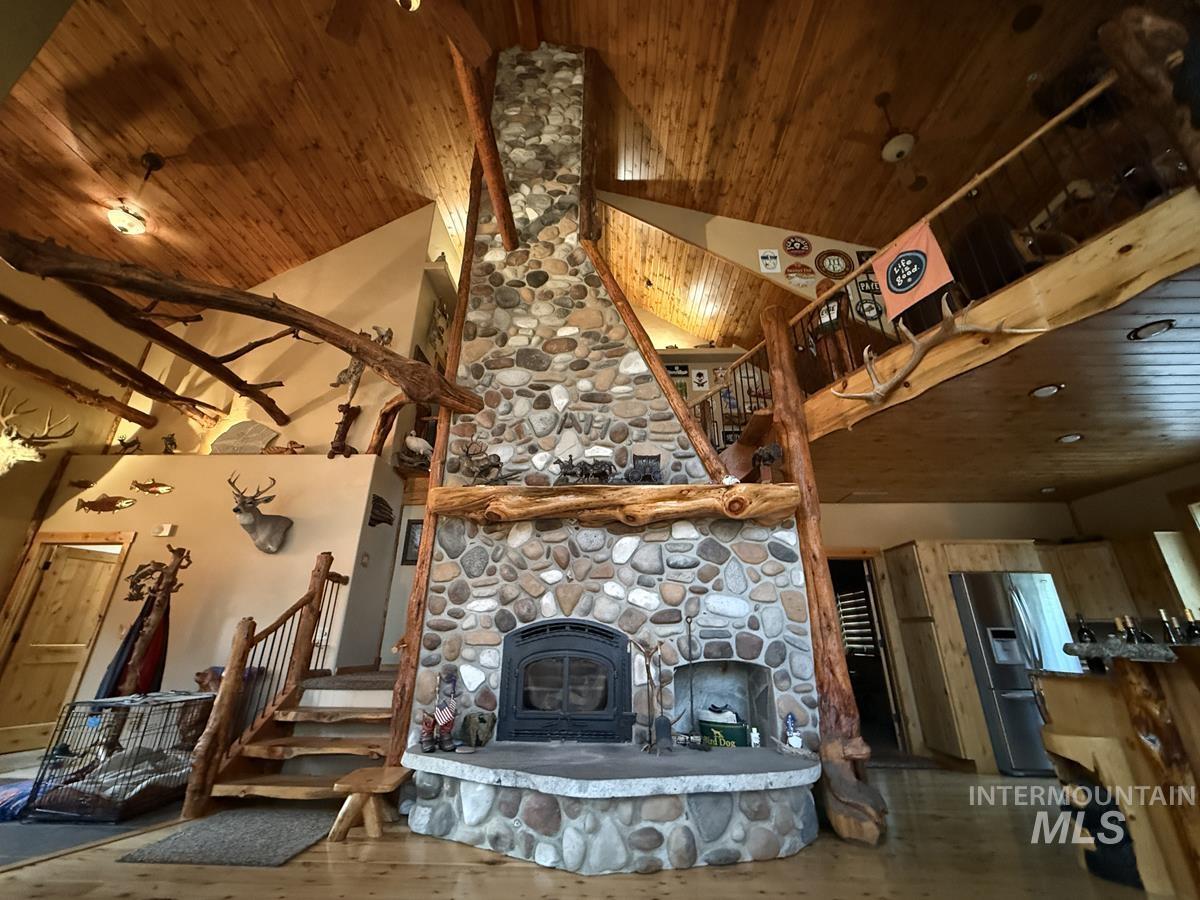515 Cabarton Road Cascade, ID 83611 - Photo 11 of 36
