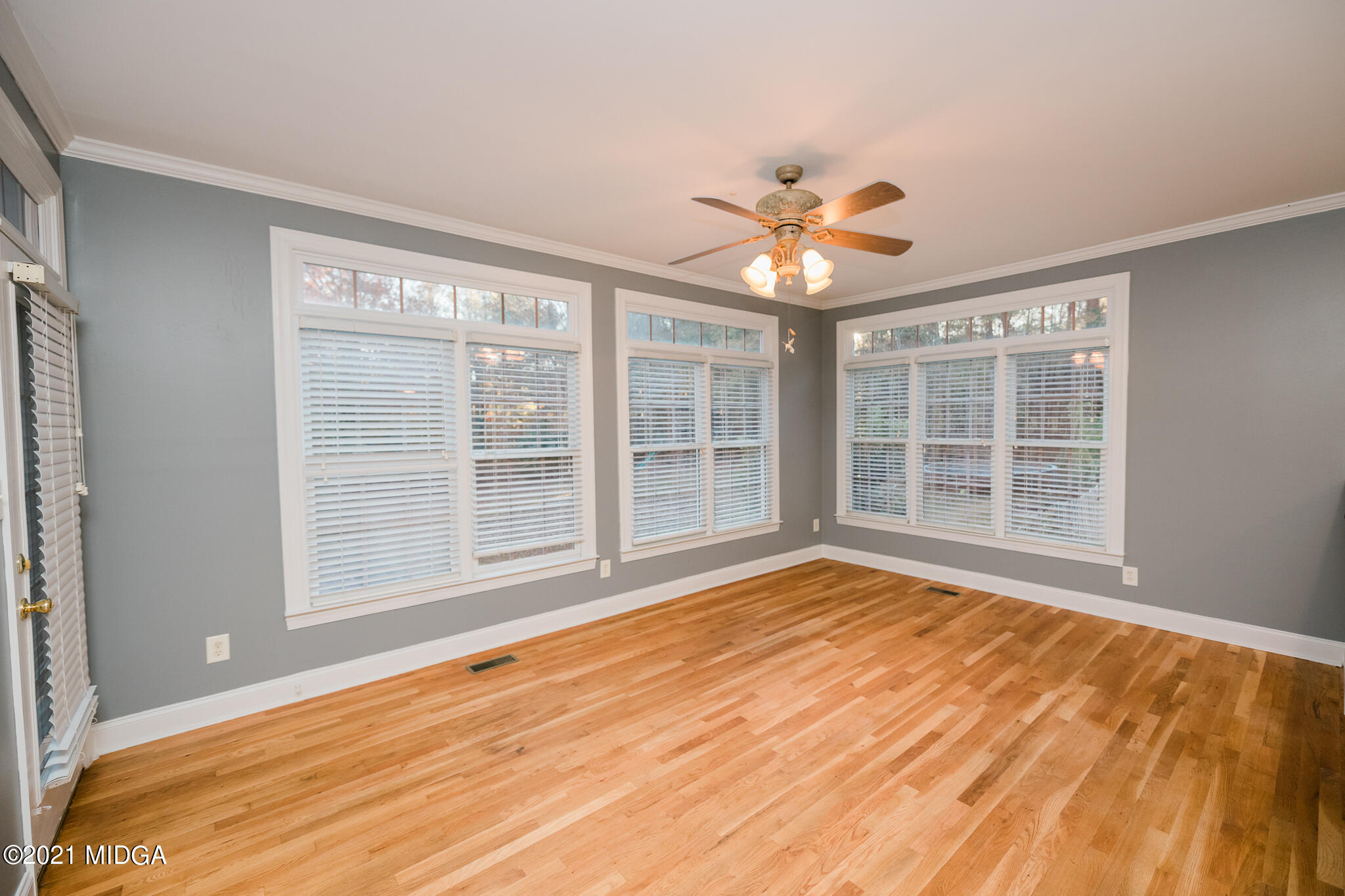 116 Hampton Ridge Road Macon, GA 31220 - Photo 19 of 77 a view of an empty room with a window