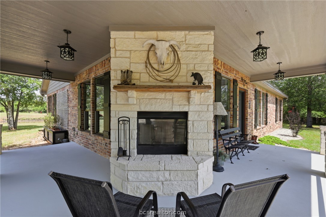 9753 River Ridge Drive Hearne, TX 77859 - Photo 4 of 48 Gallery Image 4