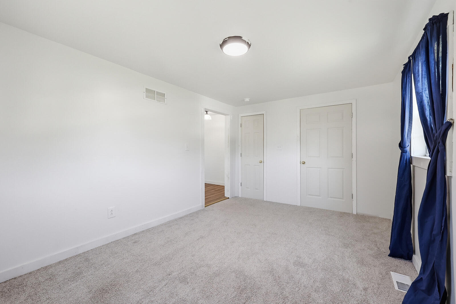 2214 Harrodsburg Road Lawrenceburg, KY 40342 - Photo 26 of 45 Bedroom 2