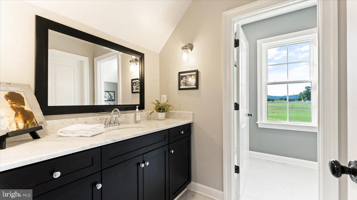 43211 Lucketts Road Leesburg, VA 20176 - Photo 29 of 73 Gallery Image 29